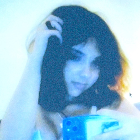 Meet your Posher, Natalie - Picture 1 of 1